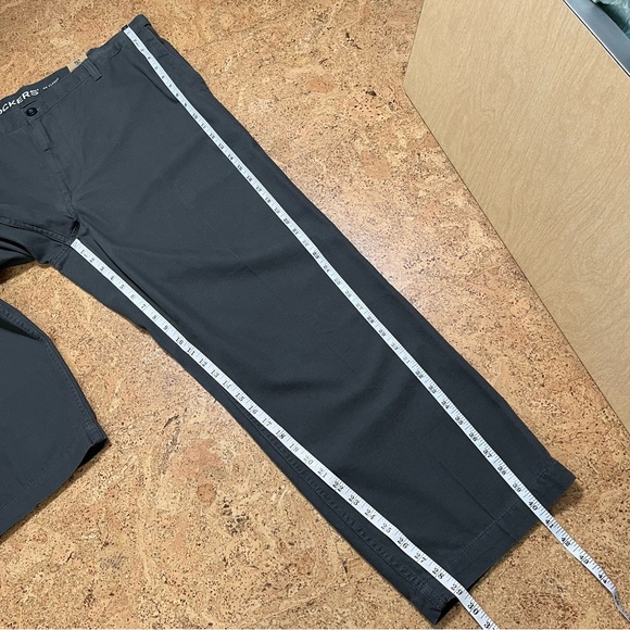 Dockers Men’s Classic Fit D3 Flat Front Comfort Cargo Pants Gray NWT Sz W42 L30 - Picture 13 of 15